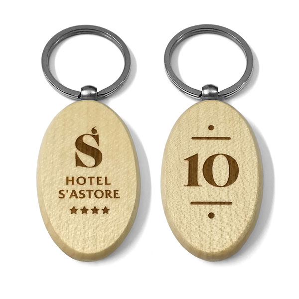 Portachiavi ovali personalizzati in legno di faggio per camere albergo