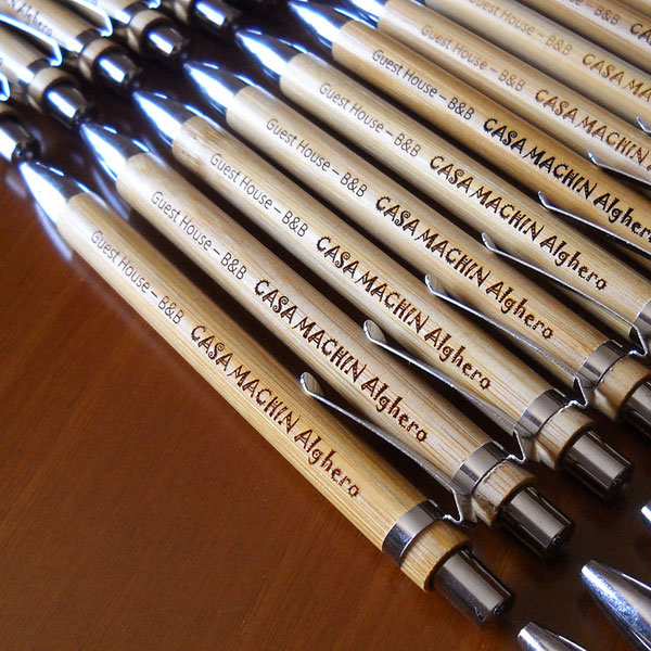 Penne in bambù personalizzate gadget pubblicitari regalo B&B