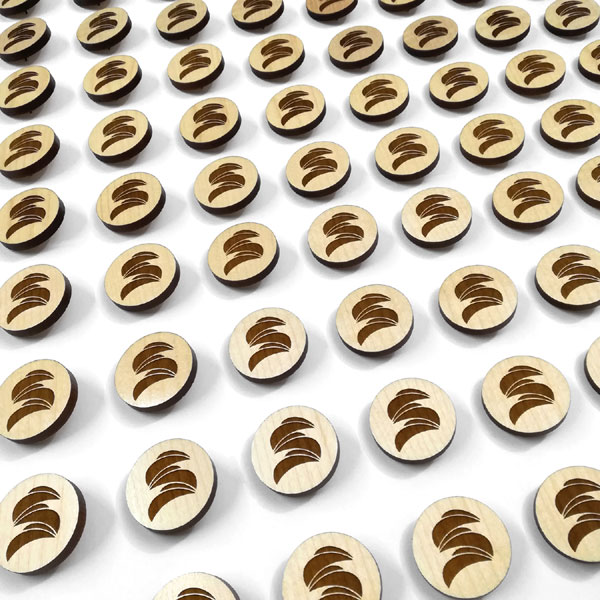 Spillette in legno su misura e personalizzate con incisione logo