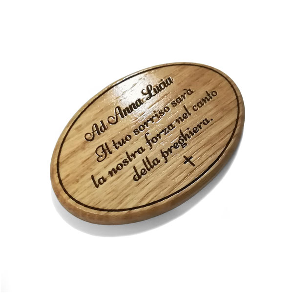 Targhetta ovale in legno massello personalizzata per defunti